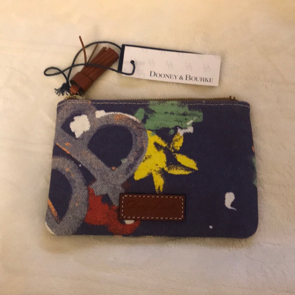 Dooney & Bourke Coin purse NWT